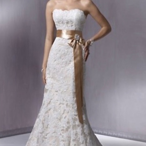 MAGGIE SOTTERO WEDDING DRESS - Picture 8 of 11